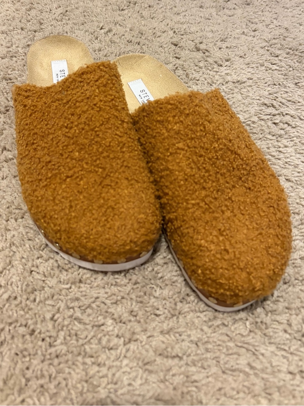 Steve Madden Sherpa Slide Mules in Cognac Brown